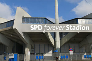 April, April: Nein, aus dem ehemaligen Ruhrstadion zu Bochum wird nicht das SPD forever Stadion...