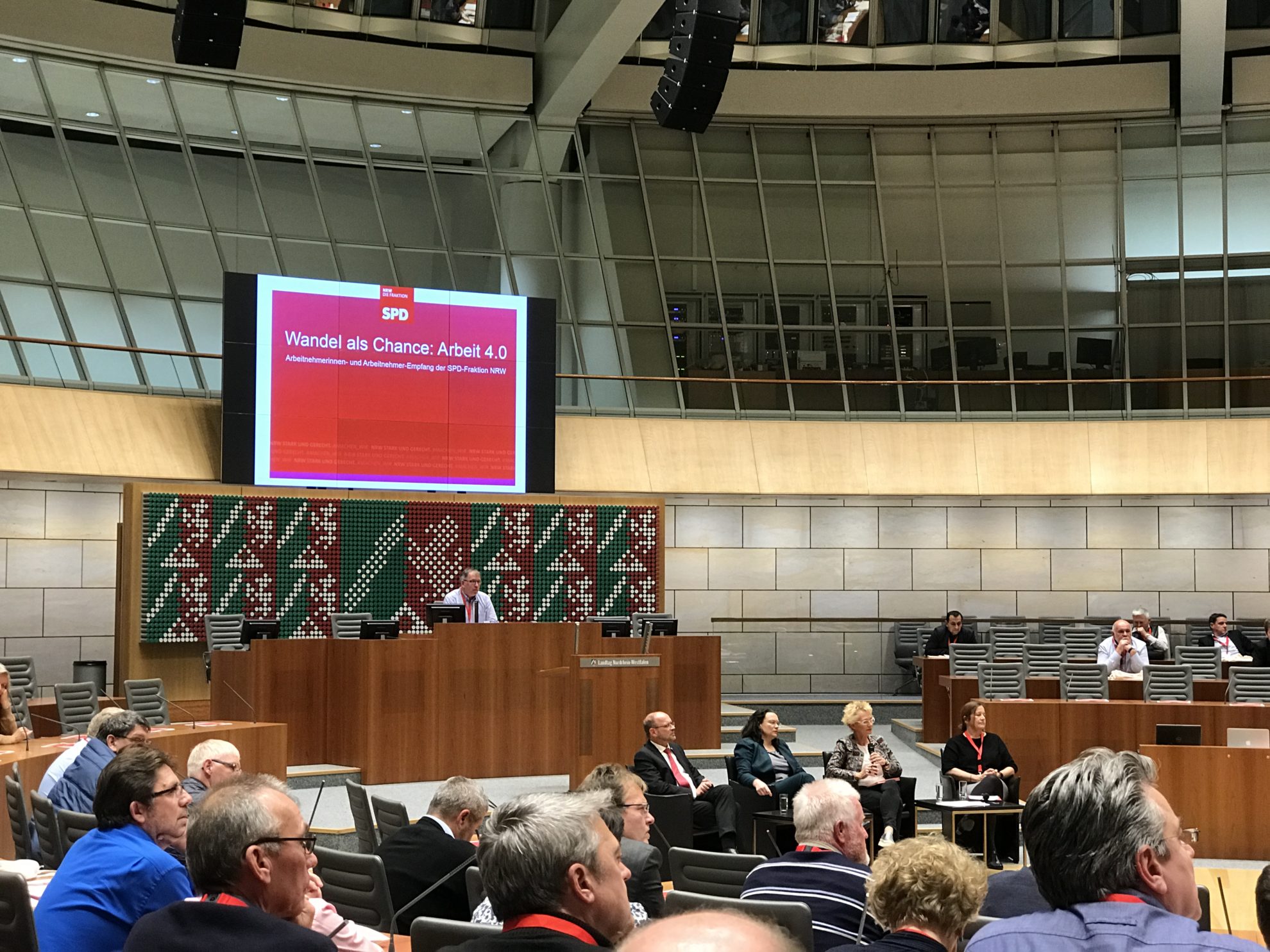 Arbeitnehmerempfang der SPD-Fraktion NRW: Diskussion im Plenum