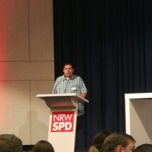 Europadelegiertenkonferenz der NRWSPD (17.11.2018): Ich (Jens Matheuszik) am Redepult