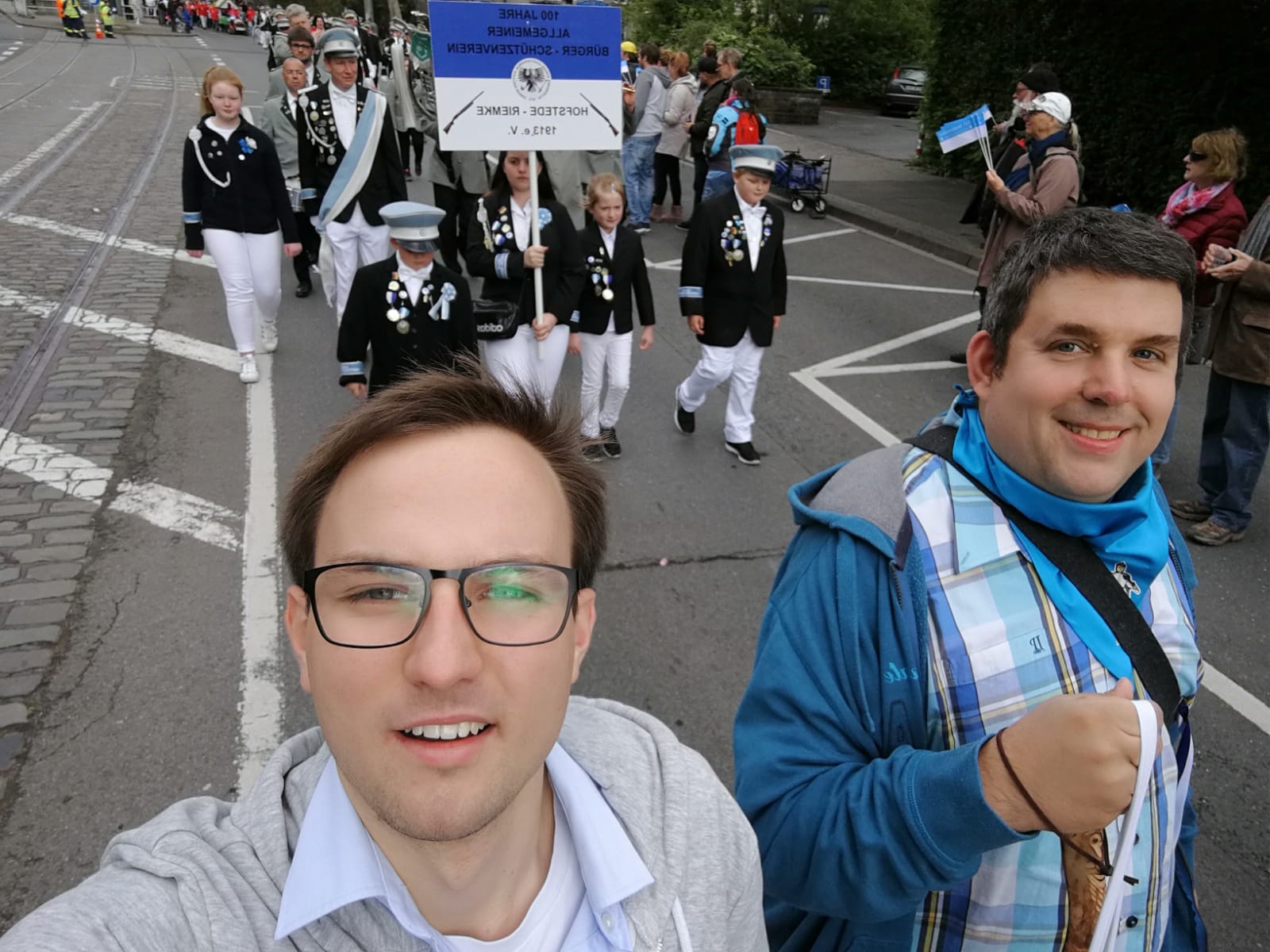 (Maiabendfest 2019) Selfie von Lennart Schnell - auf dem u.a. auch ich (Jens Matheuszik) drauf bin.
