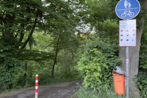 Absperrung zum Wiesental (in der Stensstraße, Nähe Cranachstraße) - jetzt mit Pfosten zur Absperrung