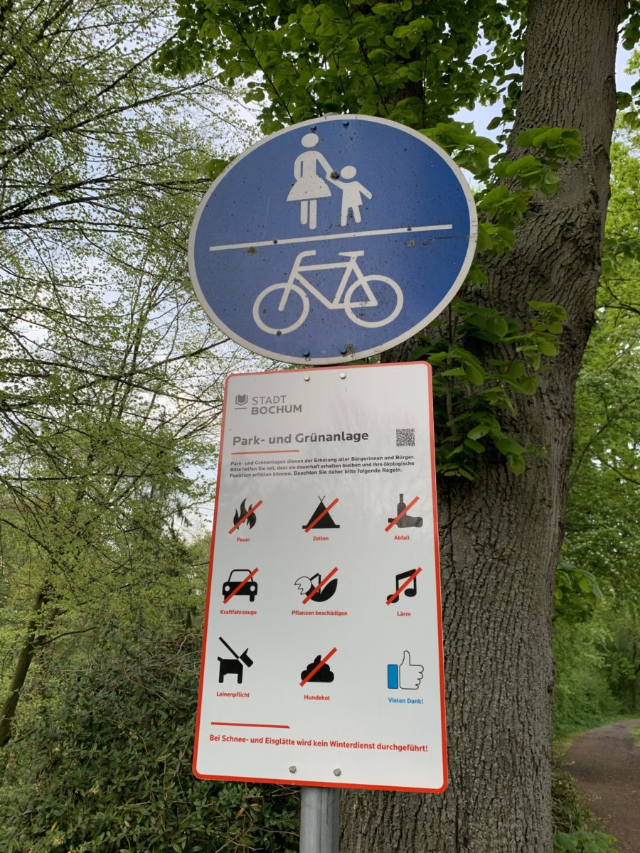 Neues Hinweisschild der Stadt Bochum zum Wiesental