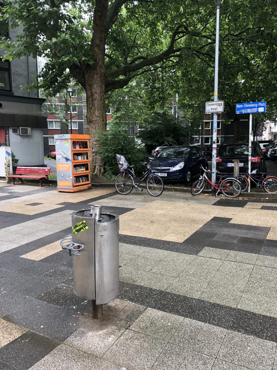 Pfandring am Hans-Ehrenberg-Platz im Bochumer Ehrenfeld