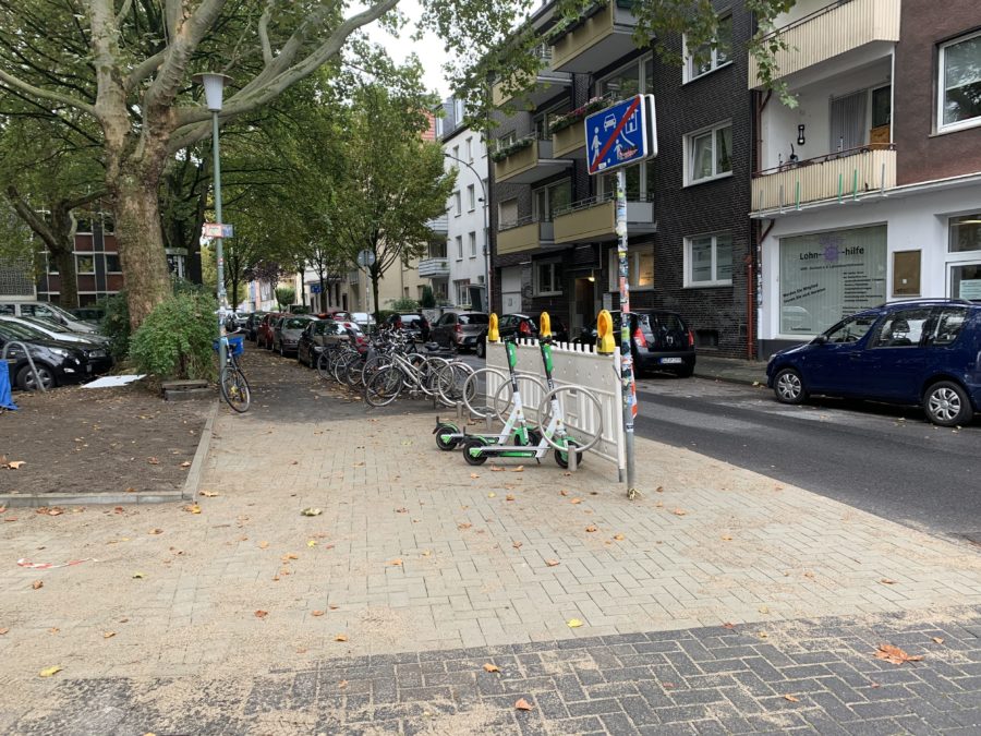 Fehlender Baum am Hans-Ehrenberg-Platz (Dibergstraße)