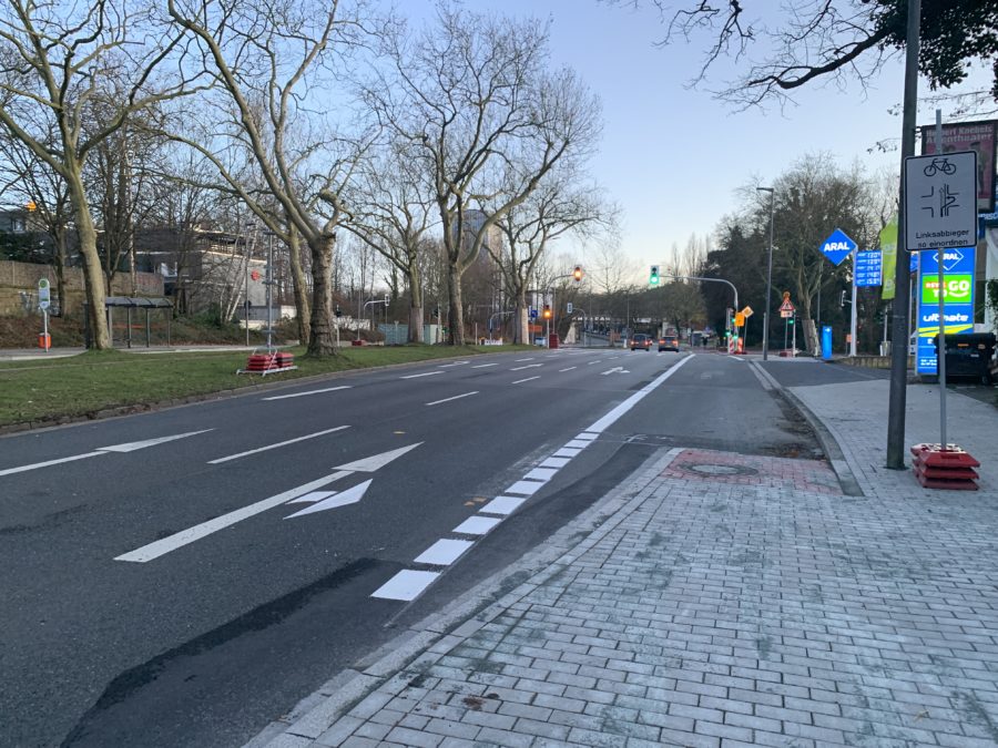 Bochum: Kreuzung Königsallee / Wasserstraße in Richtung Süden (Dezember 2019)