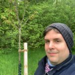 Unser Kirschbaum auf der Obstwiese an der Feldmark - im Vordergrund Jens Matheuszik