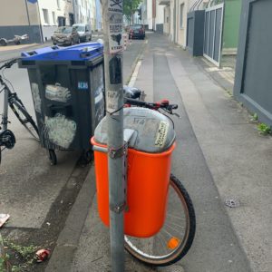 Mülleimer an der Ehrenfeldstraße - wieder da! (oder ein "nachher"-Bild der #MängelmelderSafariBO)