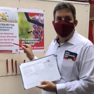 Sammlung von Unterschriften für die Volksinitiative Artenvielfalt NRW durch die SPD Bochum-Ehrenfeld