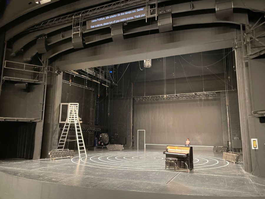 Schauspielhaus Bochum (Das neue Leben): Blick auf die Bühne