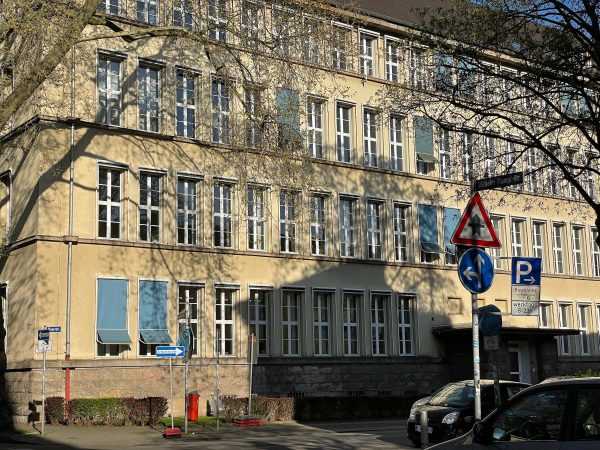 Baumaßnahme Schauspielhauskreuzung: hier Umleitungssituation von der Wilhelm-Stumpf-Straße zur Pieperstraße (Stand 20.04.2022 morgens)
