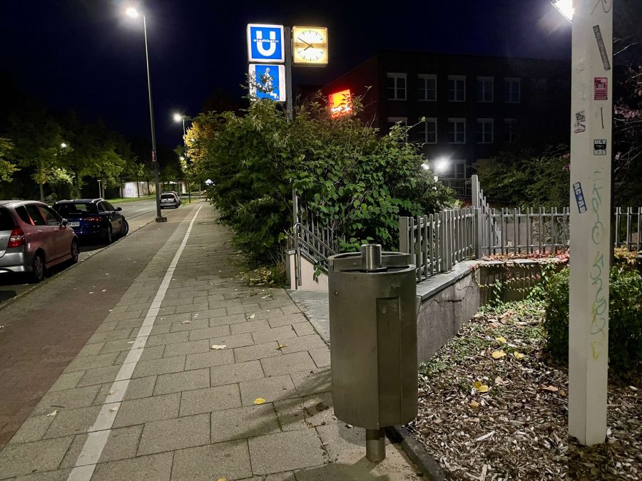 H Waldring an der Universitätsstraße (Westen)