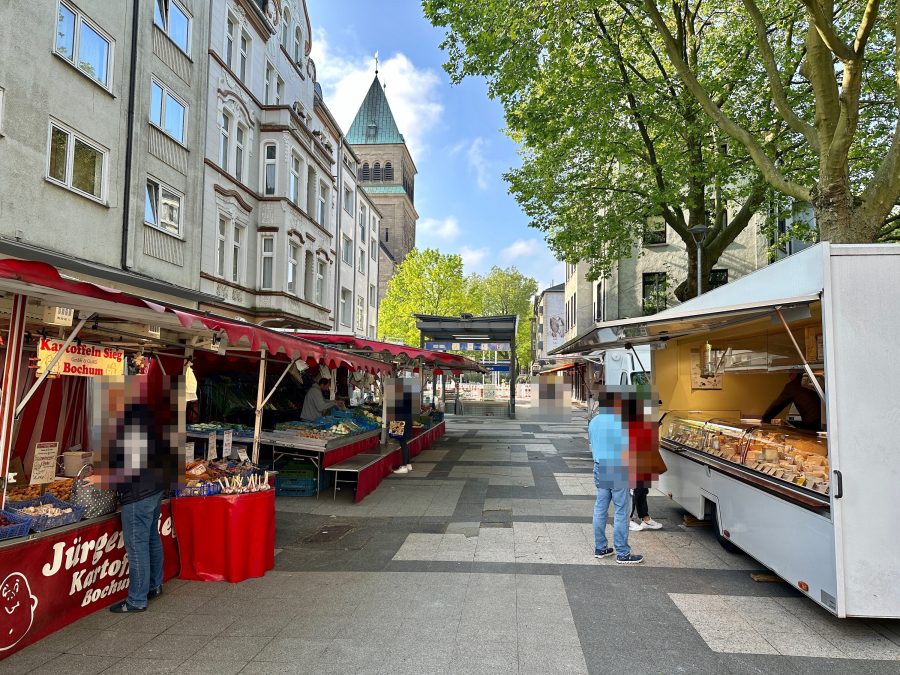 Ehrenfelder Frischemarkt auf dem Hans-Ehrenberg-Platz